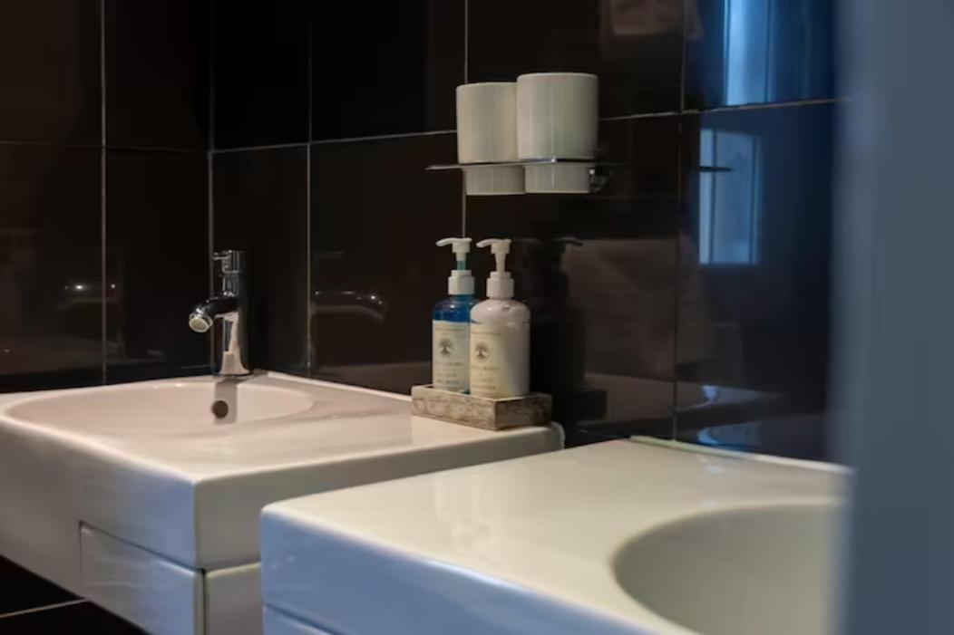 خليج هيرن Two Bedroom Private Cottage With Private Parking Just By The Sea المظهر الخارجي الصورة