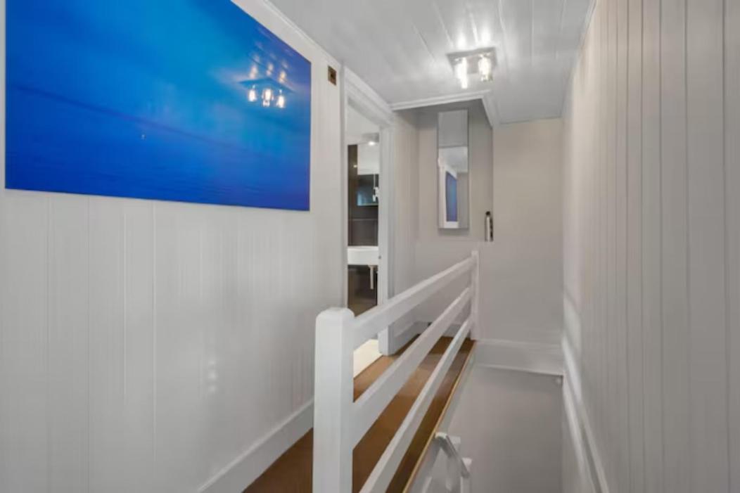 خليج هيرن Two Bedroom Private Cottage With Private Parking Just By The Sea المظهر الخارجي الصورة
